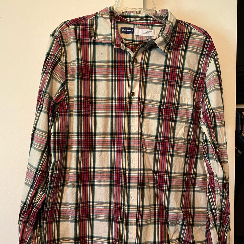 Medium, red plaid, button up men’s shirt